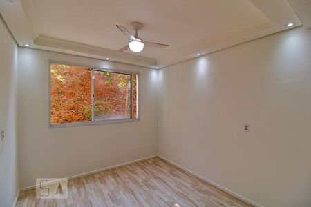 Sala de apartamento para alugar com 2 quartos, 43m² em Jardim Helga, São Paulo