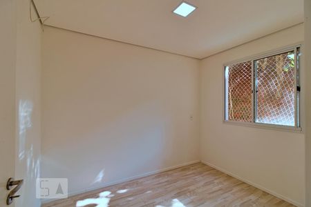 Quarto 1 de apartamento para alugar com 2 quartos, 43m² em Jardim Helga, São Paulo