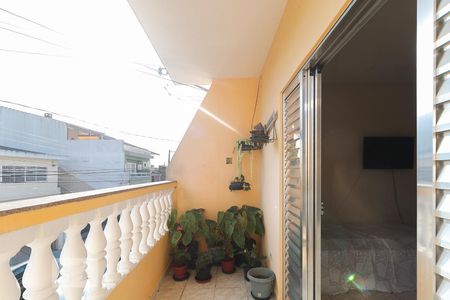 Casa à venda com 200m², 5 quartos e 2 vagas Casa à venda com 200m², 5 quartos e 2 vagasVaranda do quarto 3