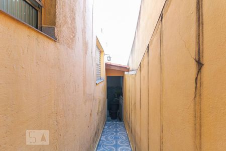 Casa à venda com 200m², 5 quartos e 2 vagas Casa à venda com 200m², 5 quartos e 2 vagasCorredor