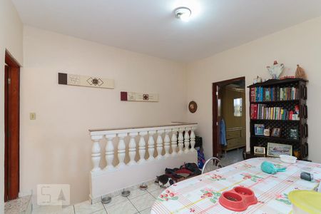 Casa à venda com 200m², 5 quartos e 2 vagas Casa à venda com 200m², 5 quartos e 2 vagasSala 2