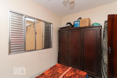 Casa à venda com 200m², 5 quartos e 2 vagas Casa à venda com 200m², 5 quartos e 2 vagasQuarto 2