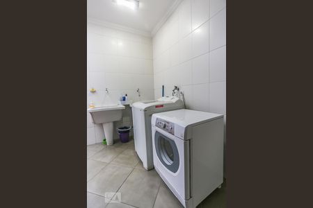 Casa de condomínio à venda com 125m², 3 quartos e 2 vagas Casa de condomínio à venda com 125m², 3 quartos e 2 vagasArea de Serviço