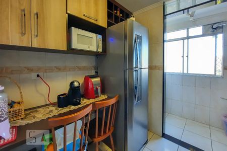 Apartamento para alugar com 53m², 2 quartos e 2 vagas Apartamento para alugar com 53m², 2 quartos e 2 vagasCozinha