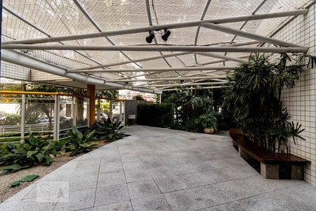 Apartamento à venda com 56m², 2 quartos e 2 vagas Apartamento à venda com 56m², 2 quartos e 2 vagasárea comum do prédio