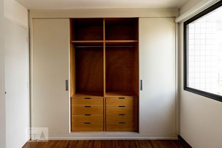 Apartamento à venda com 56m², 2 quartos e 2 vagas Apartamento à venda com 56m², 2 quartos e 2 vagasQuarto 1