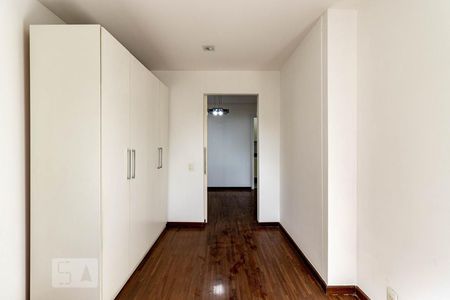 Apartamento à venda com 56m², 2 quartos e 2 vagas Apartamento à venda com 56m², 2 quartos e 2 vagasQuarto 2