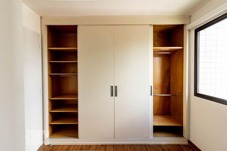 Apartamento à venda com 56m², 2 quartos e 2 vagas Apartamento à venda com 56m², 2 quartos e 2 vagasQuarto 1