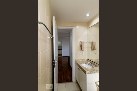 Apartamento à venda com 56m², 2 quartos e 2 vagas Apartamento à venda com 56m², 2 quartos e 2 vagasBanheiro