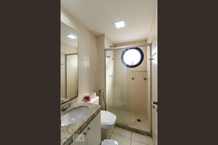 Apartamento à venda com 56m², 2 quartos e 2 vagas Apartamento à venda com 56m², 2 quartos e 2 vagasBanheiro