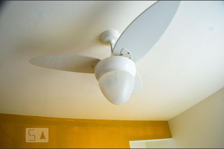 Quarto de apartamento para alugar com 1 quarto, 50m² em Brotas, Salvador