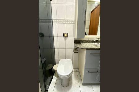 Casa à venda com 136m², 3 quartos e 1 vagaBanheiro 2