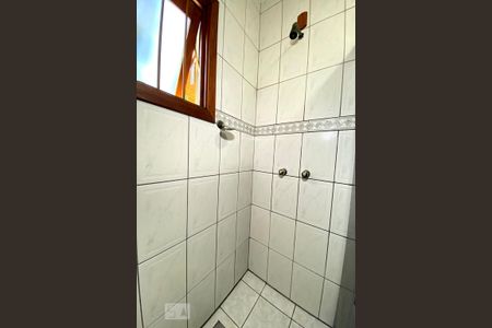 Casa à venda com 136m², 3 quartos e 1 vagaBanheiro 2