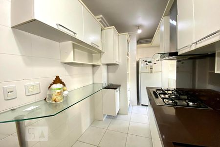 Apartamento à venda com 90m², 3 quartos e 2 vagas Apartamento à venda com 90m², 3 quartos e 2 vagasCozinha