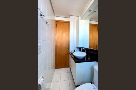Apartamento à venda com 90m², 3 quartos e 2 vagas Apartamento à venda com 90m², 3 quartos e 2 vagasBanheiro