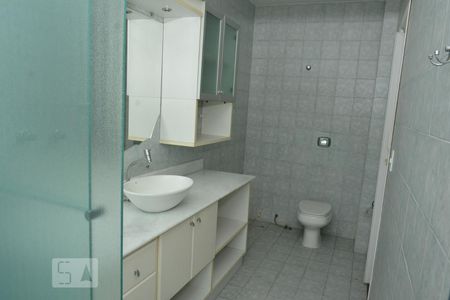 Apartamento à venda com 154m², 3 quartos e 1 vagaBanheiro da Suíte