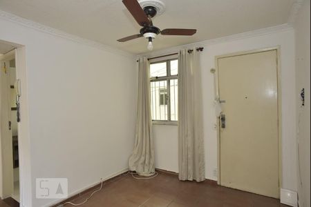 Sala de apartamento para alugar com 3 quartos, 65m² em Taquara, Rio de Janeiro