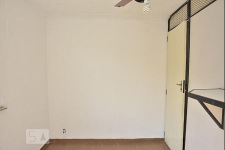 Quarto 1 de apartamento para alugar com 3 quartos, 65m² em Taquara, Rio de Janeiro