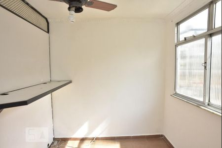 Quarto 1 de apartamento para alugar com 3 quartos, 65m² em Taquara, Rio de Janeiro