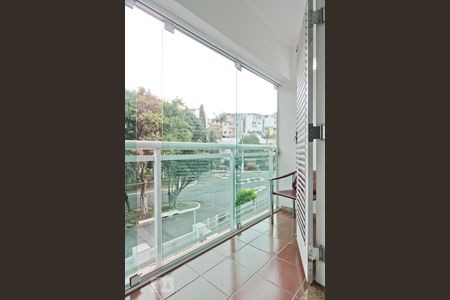 Casa à venda com 364m², 4 quartos e 5 vagasVaranda da Suíte 2