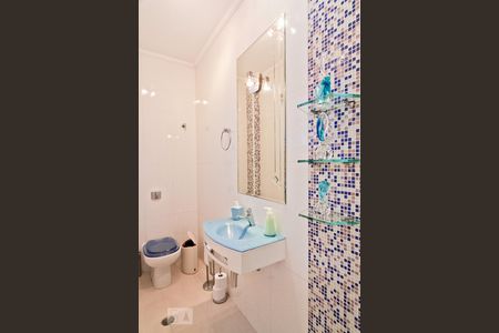 Casa à venda com 364m², 4 quartos e 5 vagasLavabo