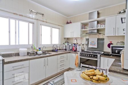 Casa à venda com 364m², 4 quartos e 5 vagasCozinha