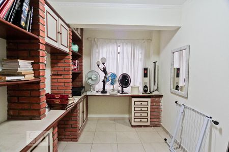 Casa à venda com 364m², 4 quartos e 5 vagasQuarto de hospede