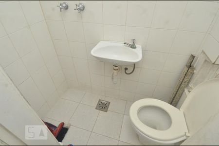 Apartamento à venda com 200m², 4 quartos e sem vagaBanheiro de Serviço