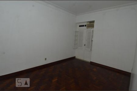 Apartamento à venda com 200m², 4 quartos e sem vagasuíte 2