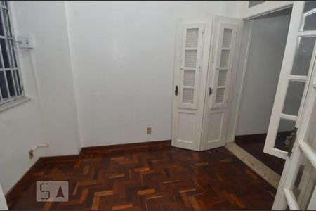 Apartamento à venda com 200m², 4 quartos e sem vagaSala