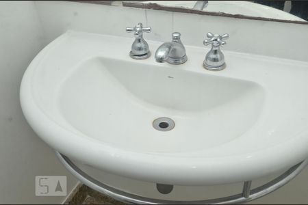 Apartamento à venda com 200m², 4 quartos e sem vagasuíte 2