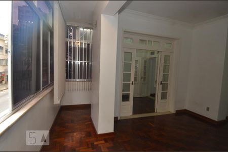 Apartamento à venda com 200m², 4 quartos e sem vagaSala