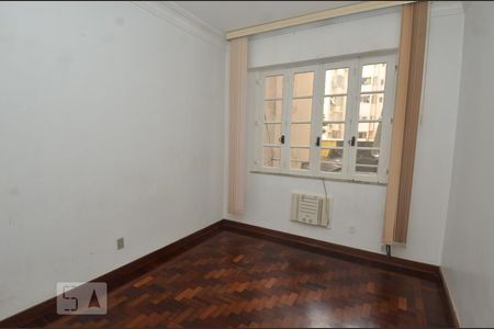 Apartamento à venda com 200m², 4 quartos e sem vagaQuarto 4
