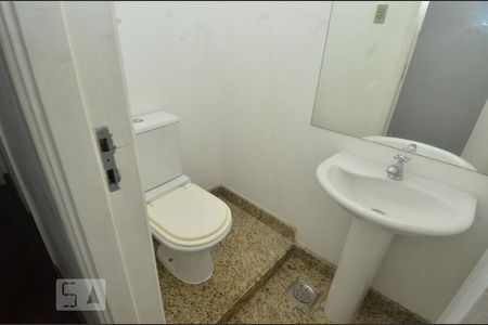 Apartamento à venda com 200m², 4 quartos e sem vagaLavabo