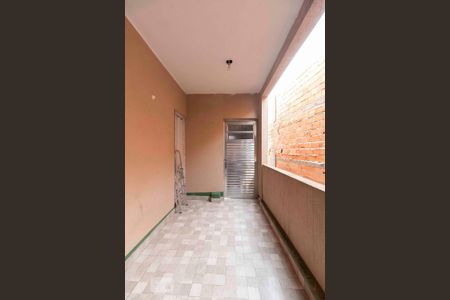 Casa à venda com 59m², 3 quartos e 3 vagasAcesso Banheiro e Quarto de Serviço 