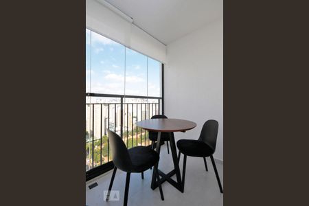 Varanda de kitnet/studio para alugar com 1 quarto, 24m² em Consolação, São Paulo