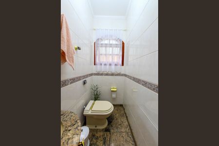 Casa à venda com 298m², 4 quartos e 5 vagasLavabo