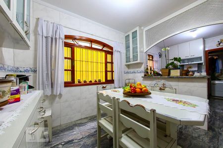 Casa à venda com 298m², 4 quartos e 5 vagasCozinha