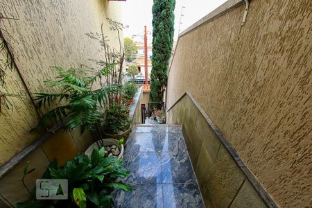 Casa à venda com 298m², 4 quartos e 5 vagasCorredor