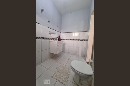 Casa para alugar com 147m², 4 quartos e 2 vagasBanheiro Quarto 1