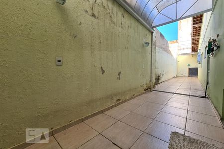 Casa para alugar com 147m², 4 quartos e 2 vagasÁrea Externa