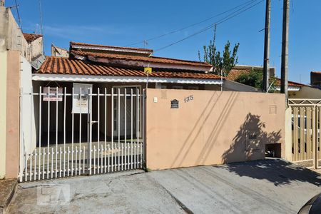 Casa para alugar com 147m², 4 quartos e 2 vagasFachada
