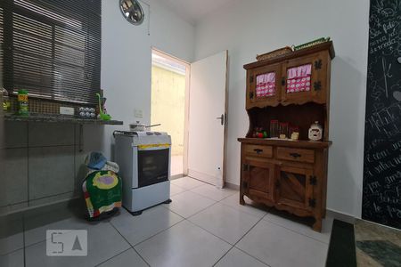 Casa para alugar com 147m², 4 quartos e 2 vagasCozinha