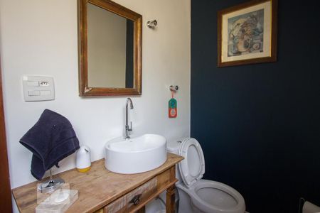 Casa à venda com 570m², 4 quartos e 4 vagasLavabo 1