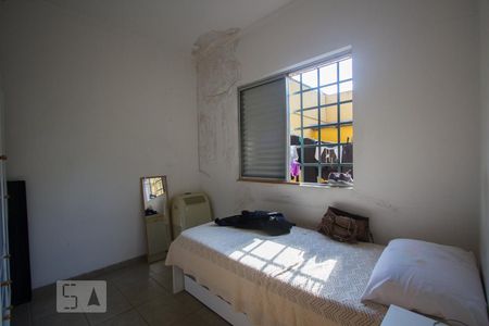 Casa à venda com 570m², 4 quartos e 4 vagasQuarto de Serviço