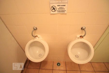 Casa à venda com 400m², 5 quartos e 3 vagasBanheiro de Serviço