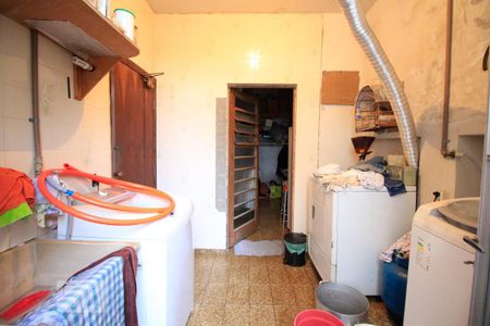 Casa à venda com 400m², 5 quartos e 3 vagasLavanderia