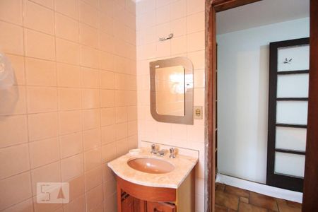 Casa à venda com 400m², 5 quartos e 3 vagasBanheiro 4