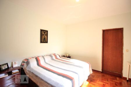 Casa à venda com 400m², 5 quartos e 3 vagasQuarto 4