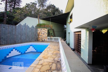 Casa à venda com 400m², 5 quartos e 3 vagasÁrea comum - Piscina